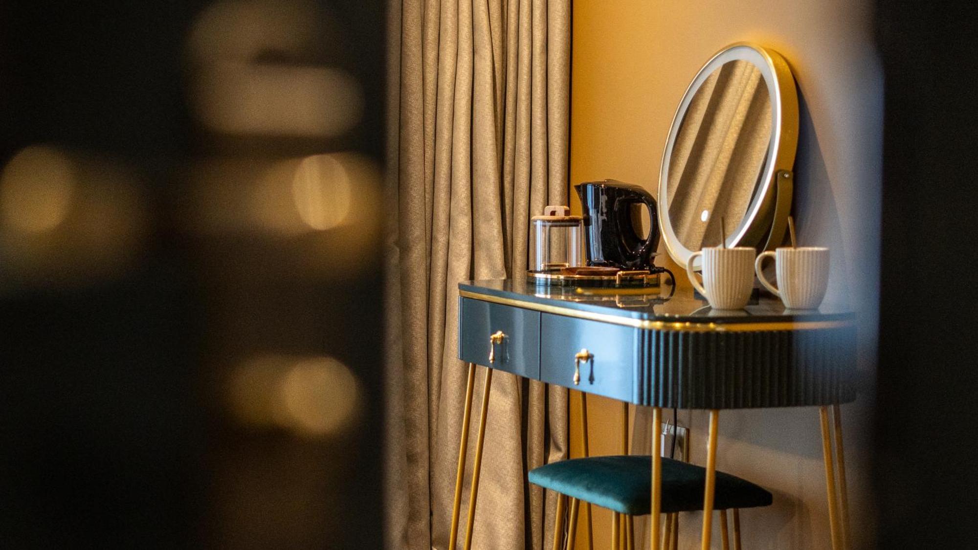Howfield Hotel Merthyr Tydfil Eksteriør billede